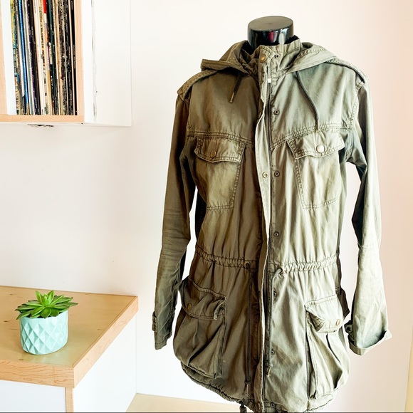 Aritzia Jackets & Blazers - 🍁 TALULA ARITZIA 🍁 Olive Military Hooded Jacket